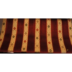 Plusz paski żakard bordo